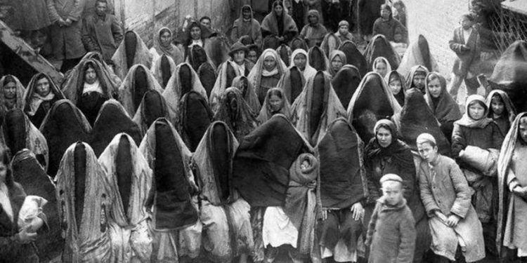 1446497331 azerbaycan qadinlari