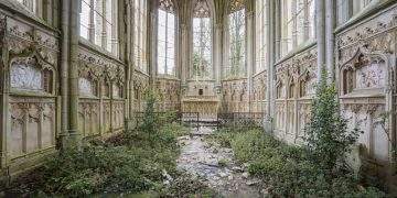 I found places where nature mixes with humans built environment in Europe 5cecd035a0f91