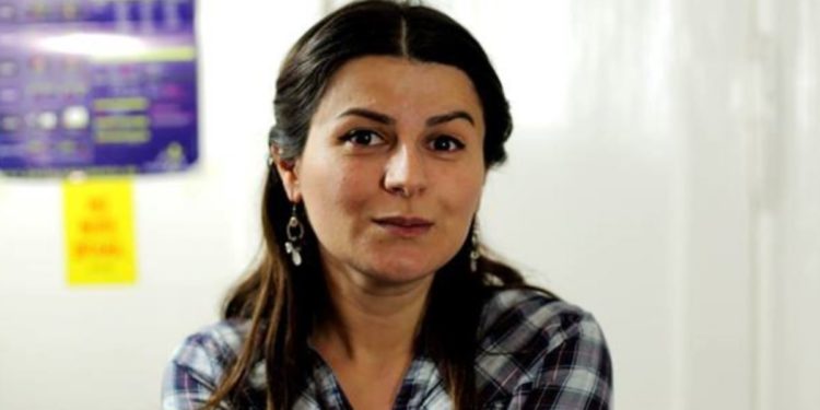 0955AD42 3F1B 4D73 9083 0CB7DD09104D cx3 cy9 cw83 w1200 s