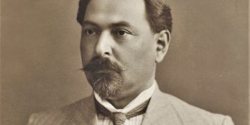 Portrait photo of Nariman Narimanov taken in