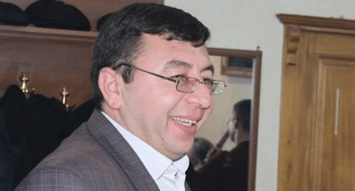 Elnur astanbəyli 696x471