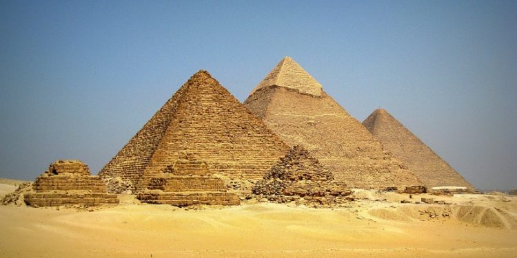 Pyramids of giza egypt