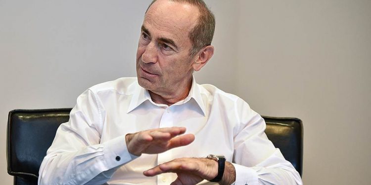 E8f99b6cf04cc41a33c378a2695df1bb